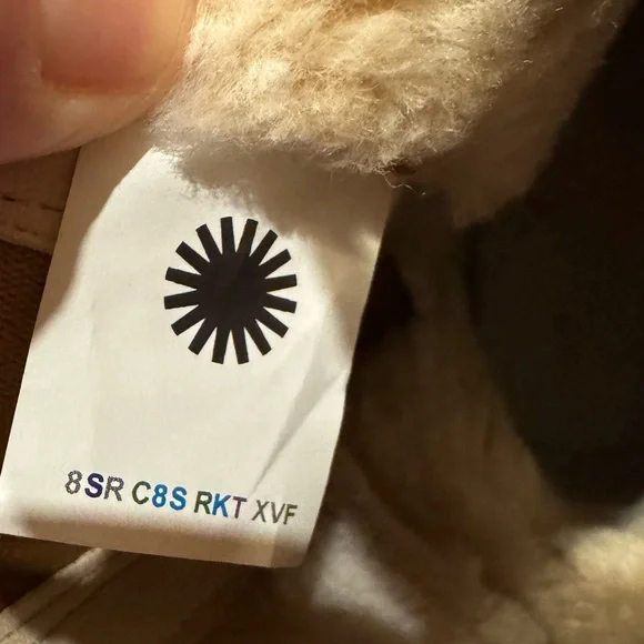 UGG Chelsea Platform - Short - Picture 4 of 7